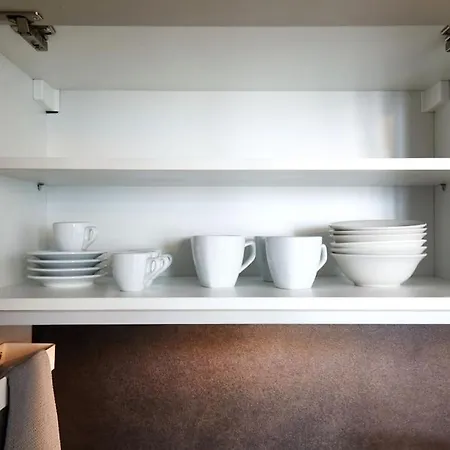 Crispi Luxury & Spacious Apt-sour Sisters Apts