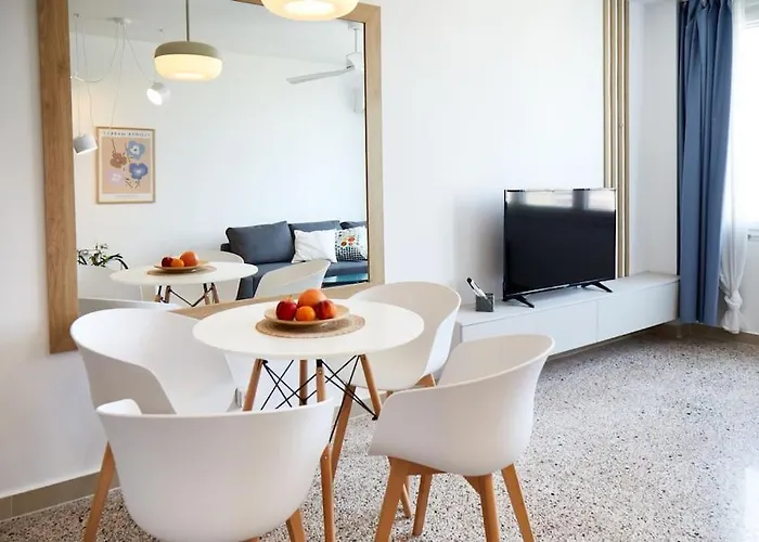Crispi Luxury & Spacious Apt-sour Sisters Apts Tessalónica