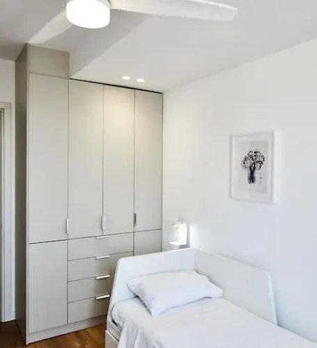 Apartment Crispi Luxury & Spacious Apt-sour Sisters Apts *