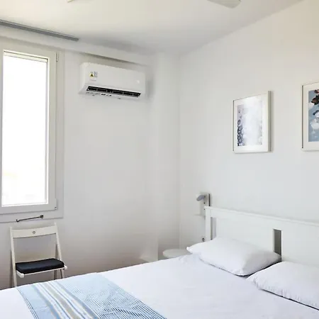 Crispi Luxury & Spacious Apt-sour Sisters Apts Apartman *