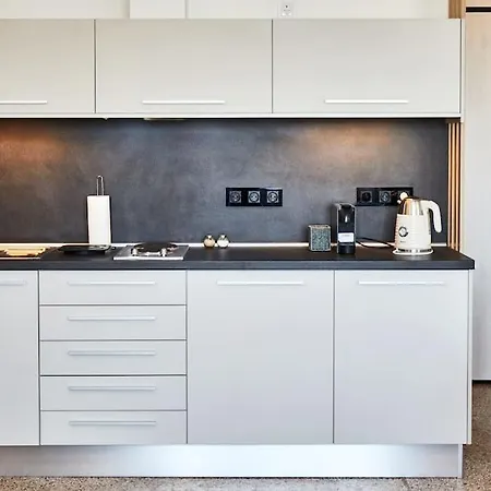 Crispi Luxury & Spacious Apt-sour Sisters Apts * Szaloniki