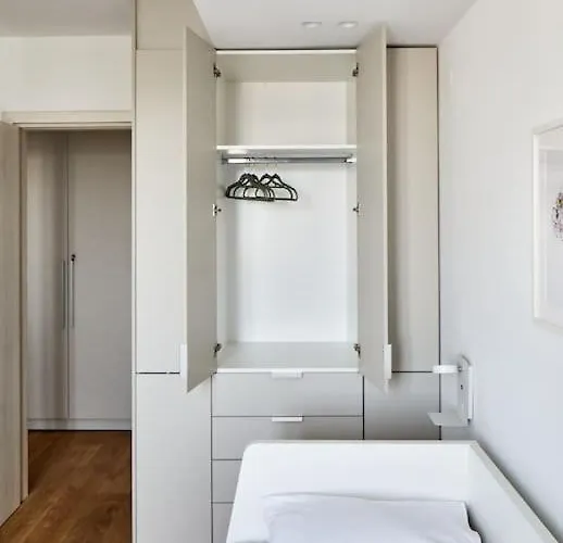 Appartement Crispi Luxury & Spacious Apt-sour Sisters Apts *